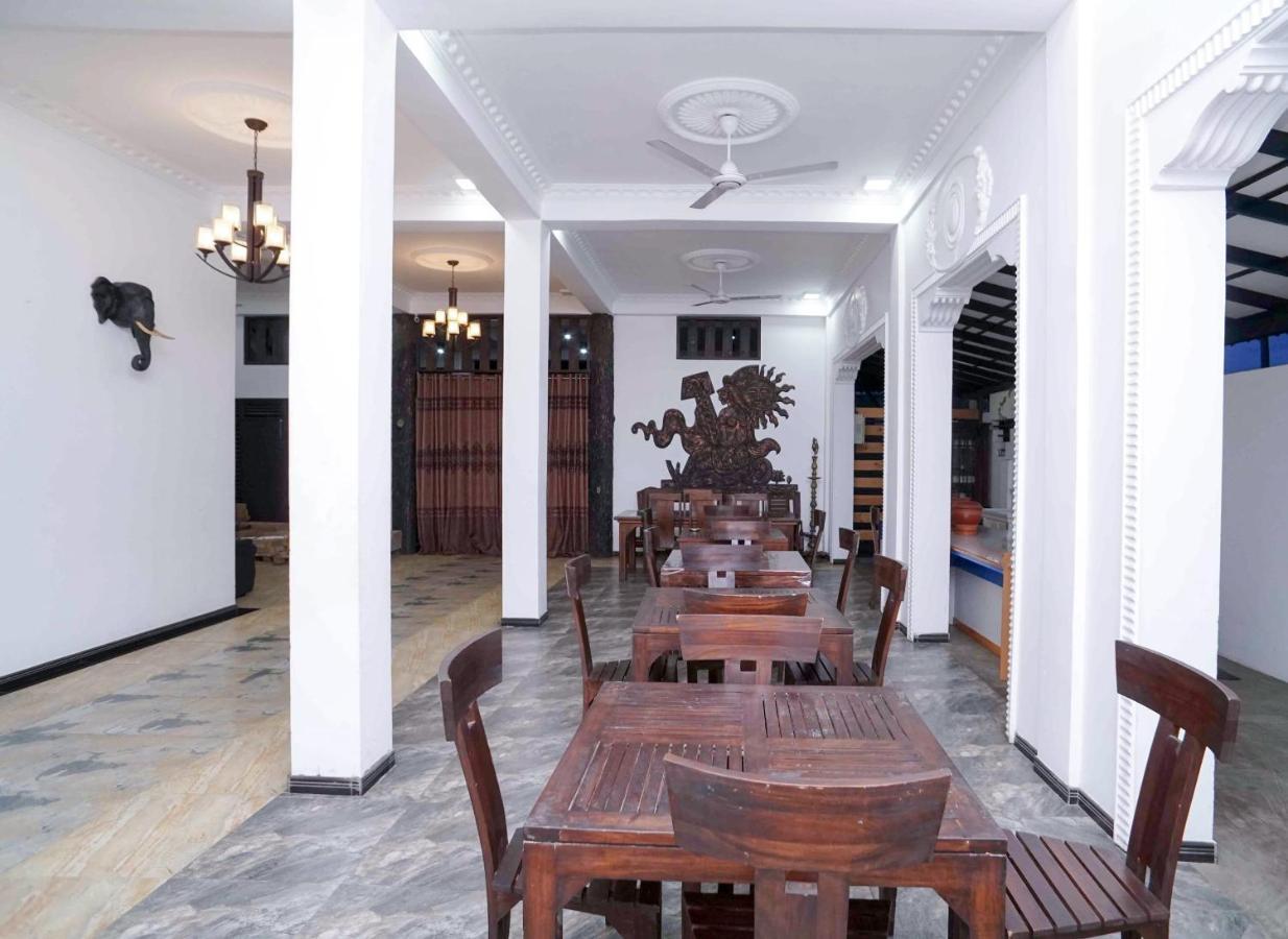 Shirantha Hotel Гале Екстериор снимка